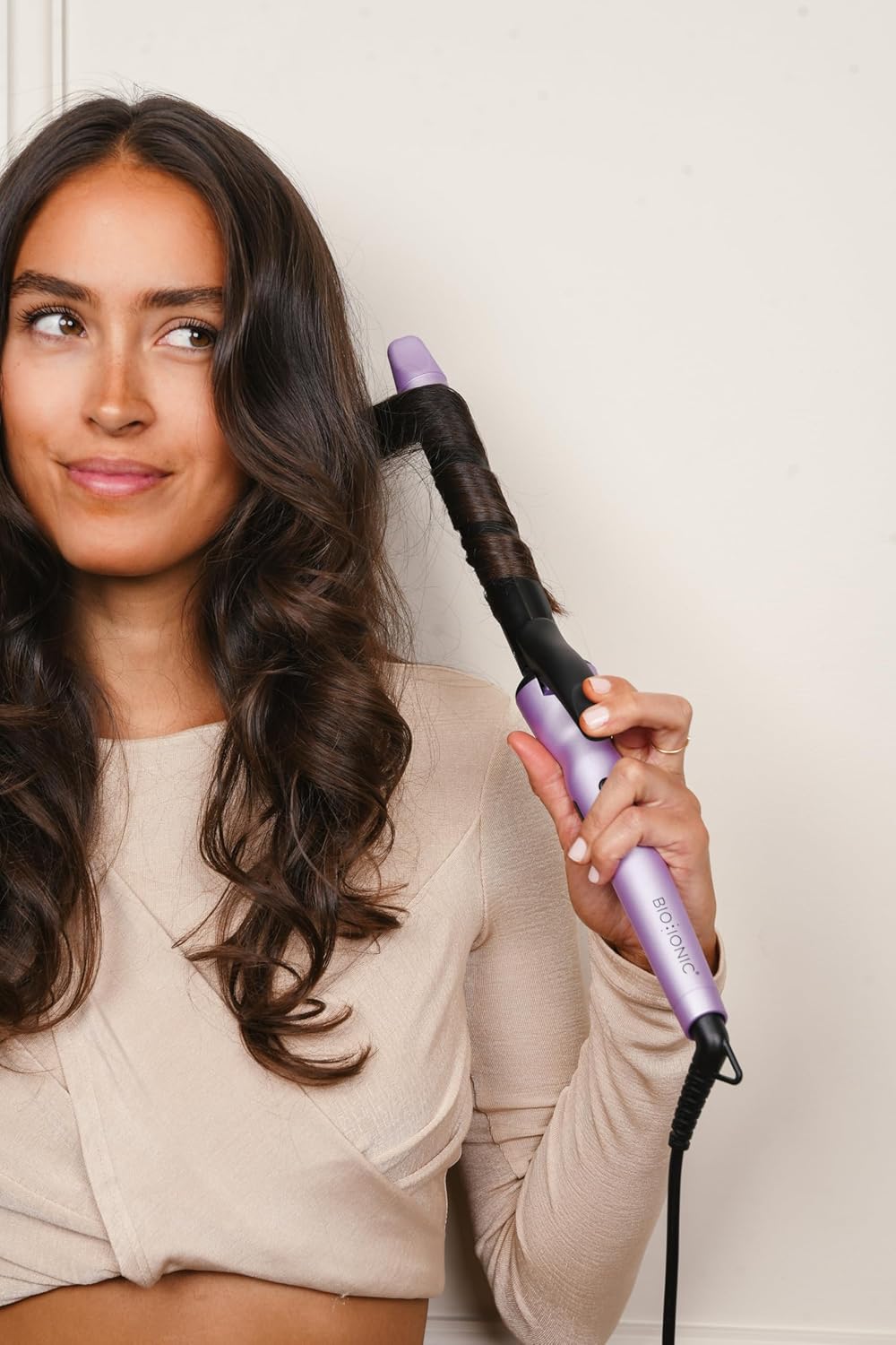 Bio Ionic - Rizador de pelo de barril largo de 1 pulgada con tecnología de calor y humedad y NanoIonic MX, versátil, con configuraciones de calor ajustables (Amatista Suave)