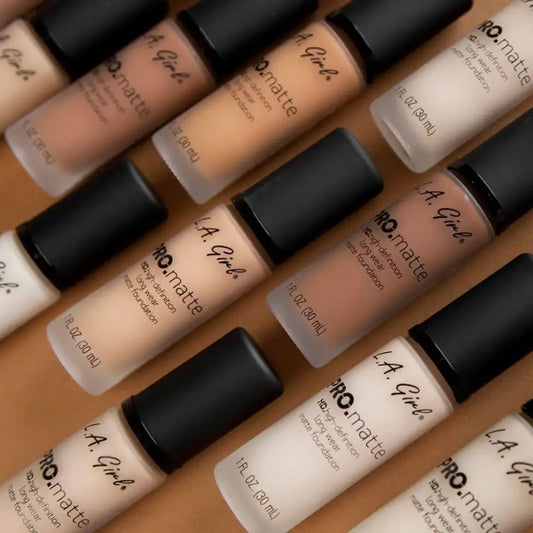 Pro Matte HD Base Profesional de Larga Duración, Control Brillo (8 Tonos) - LA Girl (30ml) ✦ Bajo pedido