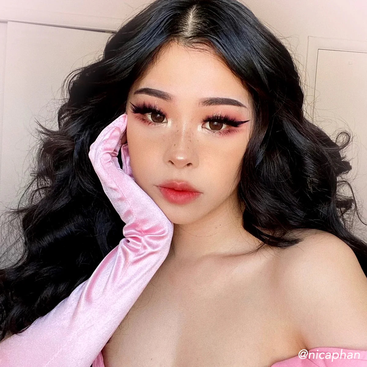 Tea Time Fantasy Paleta de 12 Sombras Compactas Neutras Matte, Satinadas y Glitter - AmorUs ✦ Bajo pedido