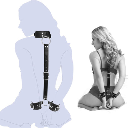 Collar con Esposas Ajustables – Set Erótico Multifunción de Cuerina ✦ Bajo pedido