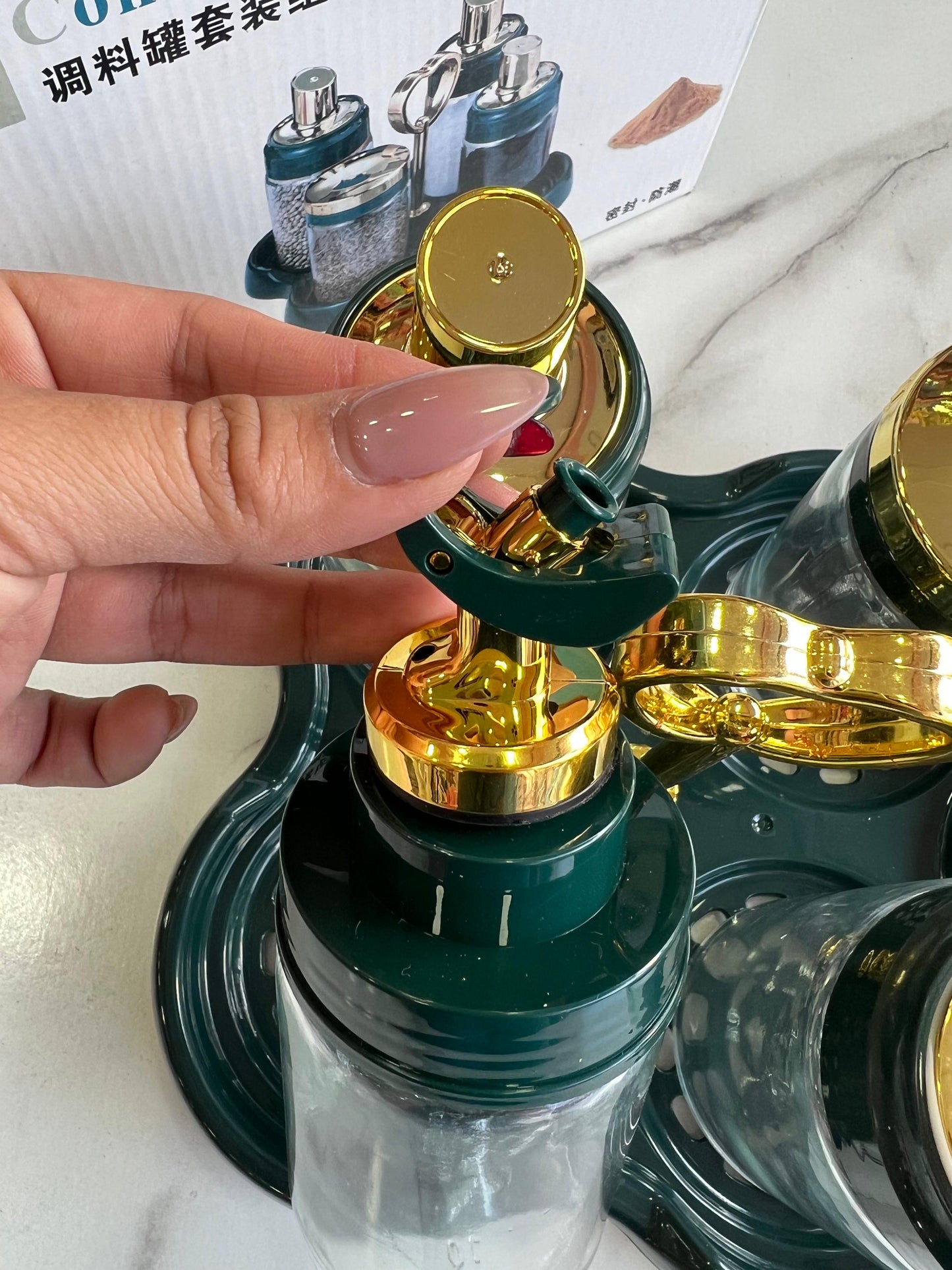 Set Especiero Condimenteel de Mesa, Dispensador de Aceite de Mesa (Verde Esmeralda, Dorado)