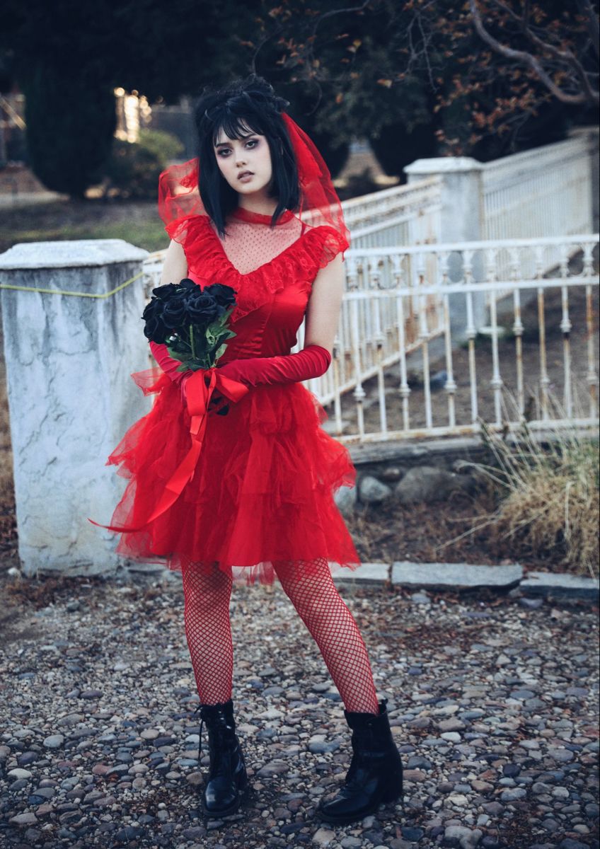 Velo de Novia Rojo Sencillo con Peineta para Disfraz