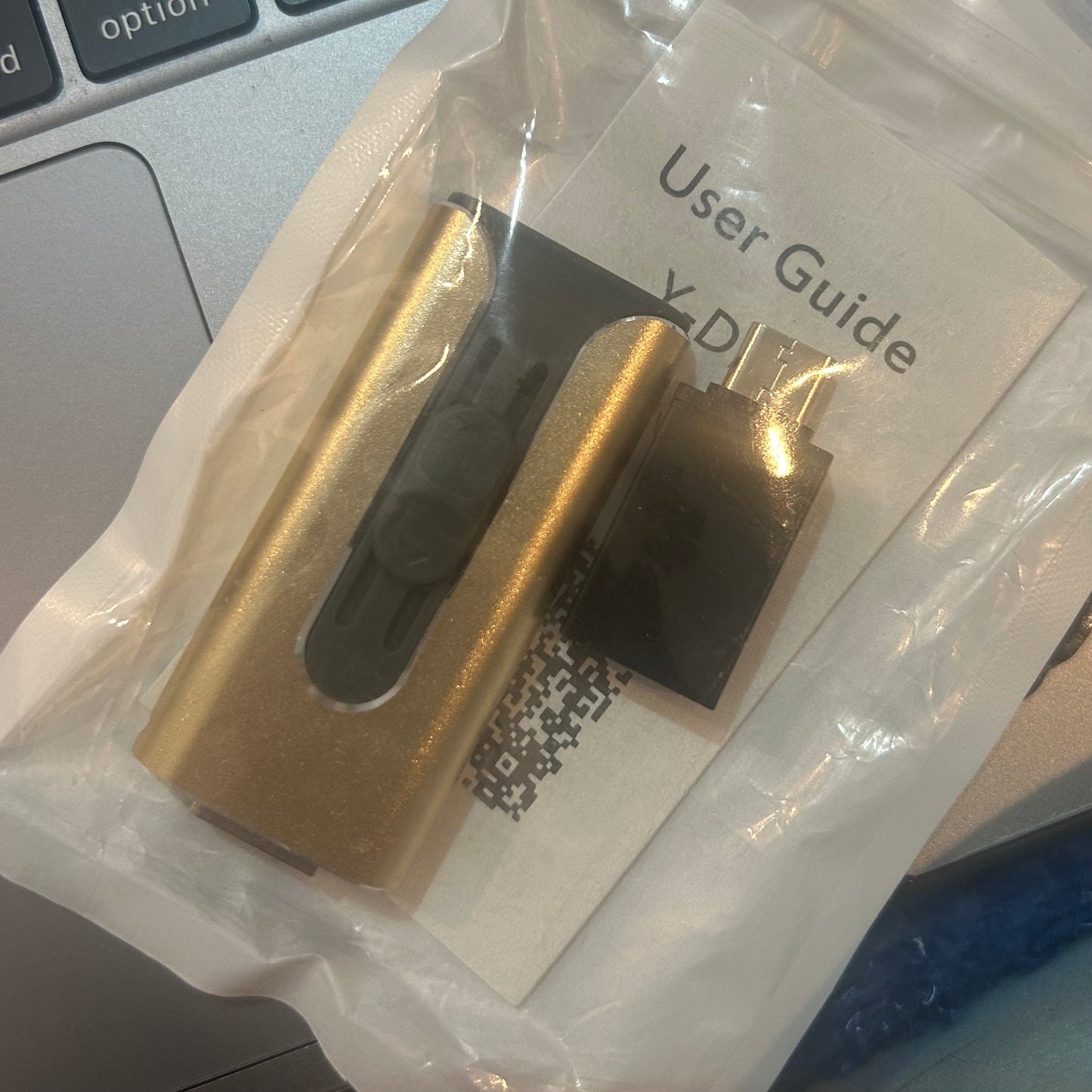 Llave Maya 1TB, para respaldo de fotos y videos, compatible con iPhone, Android, PC (Dorado)