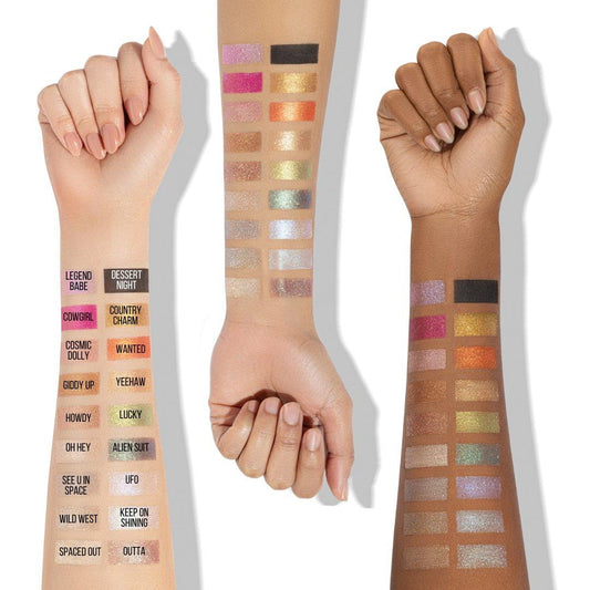 Riding Solo Sombra Compacta Brillante Húmeda Apilable (18 Tonos) - Beauty Creations ✦ Bajo pedido